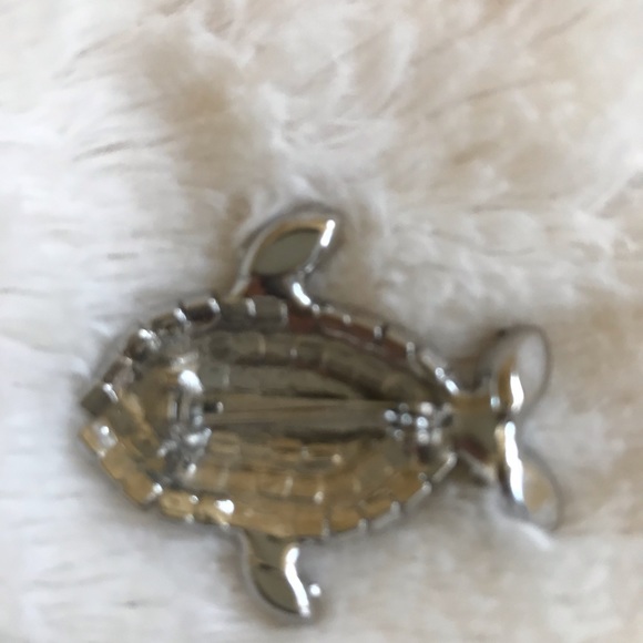 Unique Rhinestone Pin & Earrings - Picture 4 of 4